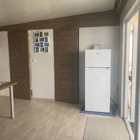Bea, Familly Place, Free Parking And Wifi In Camp Dalmatino 펜션 *